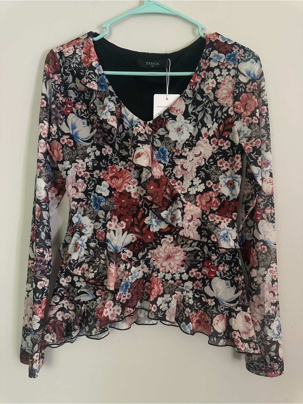 ZESICA Women's Floral Print Ruffle Long Sleeve V-Neck
Blouse Size M